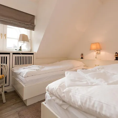 Appartement Arnika-hof Arnika Hof App 16 Wenningstedt-Braderup